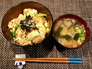 Chicken and egg rice bowl - "oyakodon" with miso soup