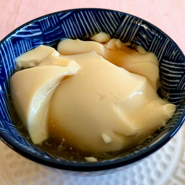 Soy milk jelly with ginger syrup - with maple ginger syrup
