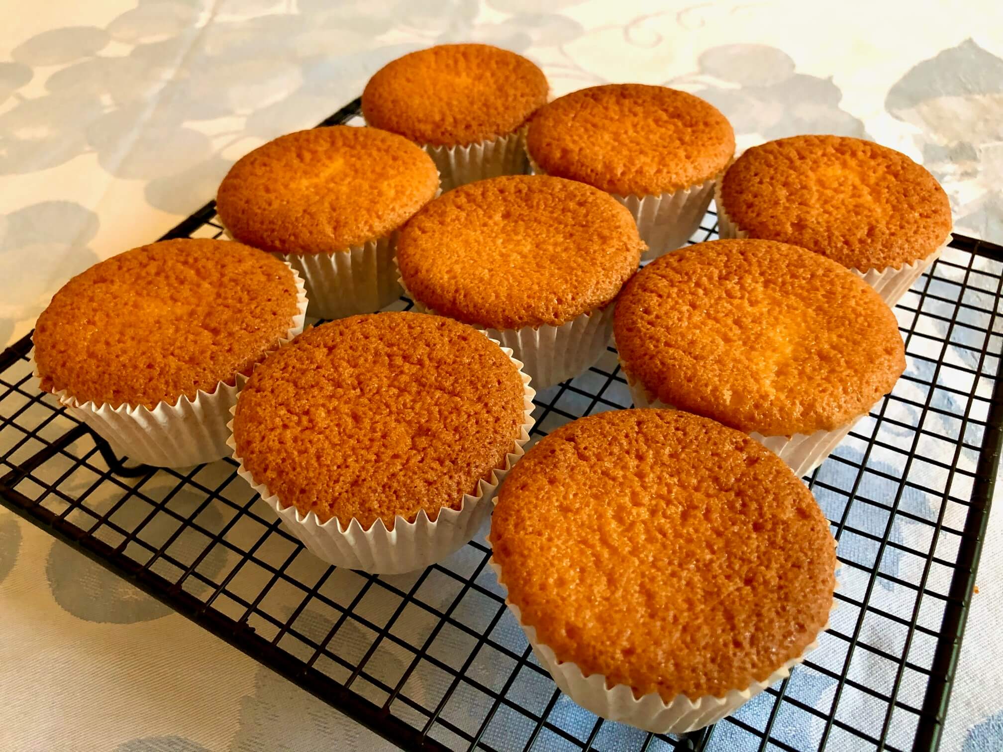 Basic cupcake recipe – simple and tasty