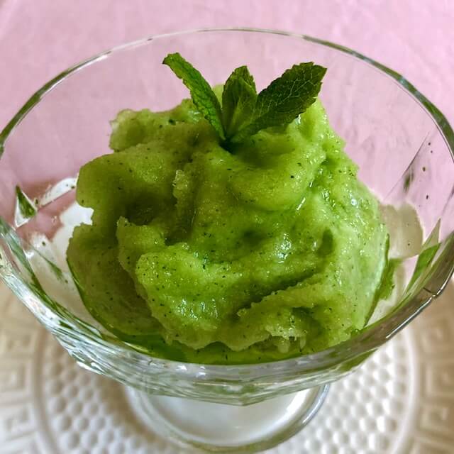 Homemade mint syrup - Mint sorbet.